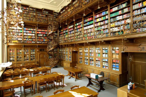 jur_bibliothek005a